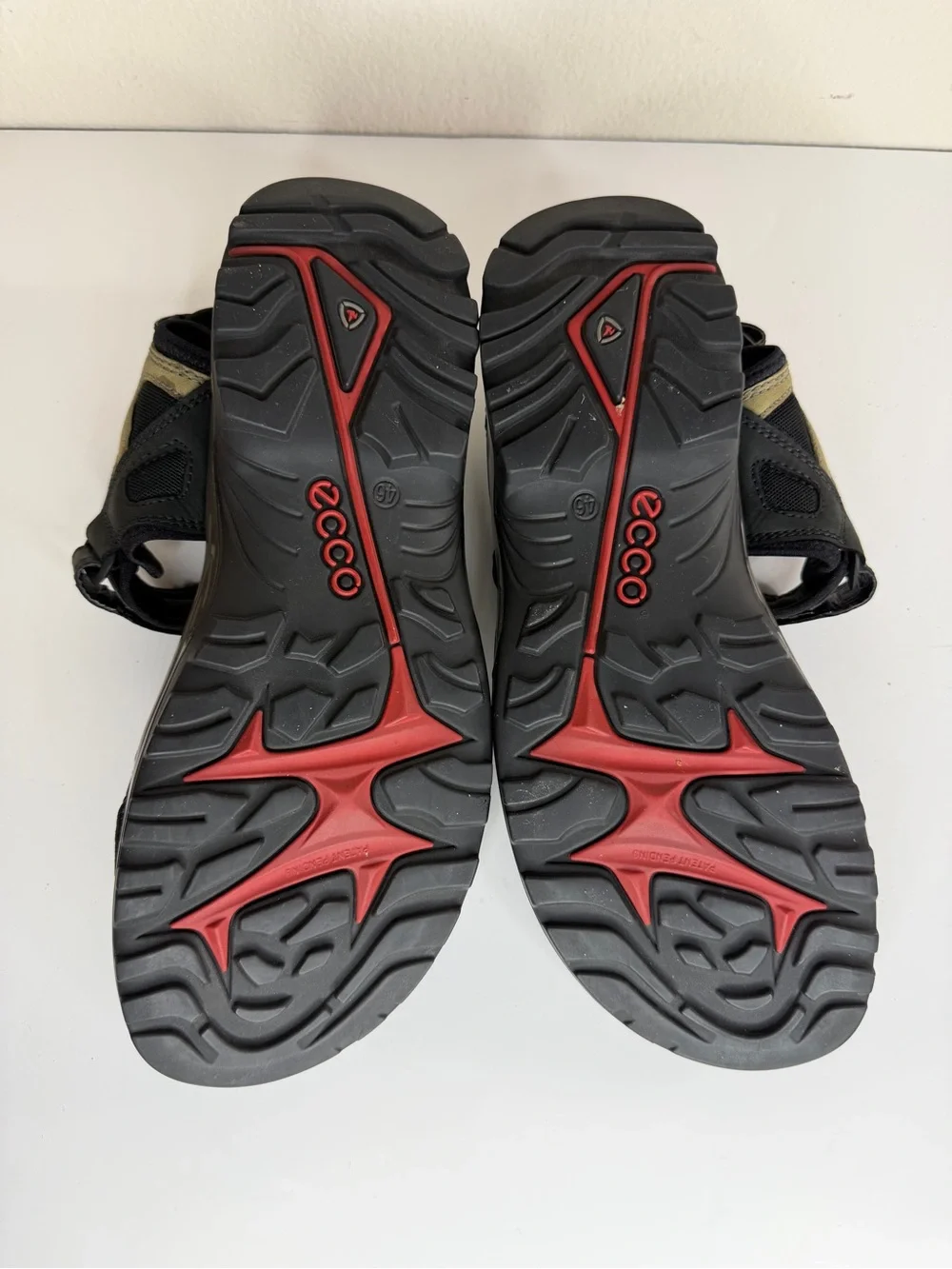 Mens Ecco Receptor Outdoor Sandals Men’s Size 46 US 12 Black Gray Hiking Trail